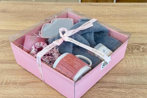 Cozy Pink Giftbox